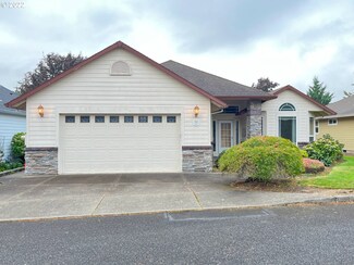 13889 SE Renoir Ct, Clackamas, OR 97015