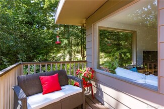 2630 van Dee Ave, Greenbank, WA 98253