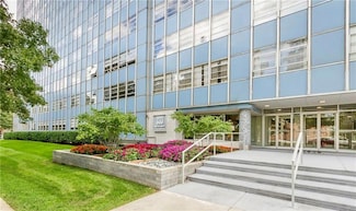 333 W Meyer Blvd Unit 1104, Kansas City, MO 64113