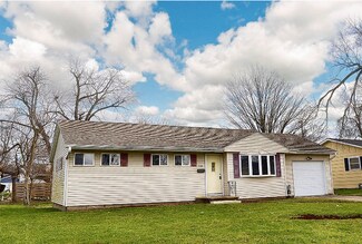 736 Westwood Dr, Ottawa, IL 61350