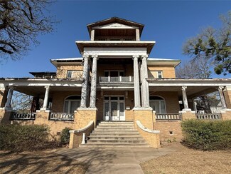 207 NW 4th Ave, Mineral Wells, TX 76067