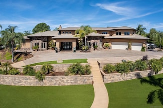 2882 Conestoga Cir, Alpine, CA 91901