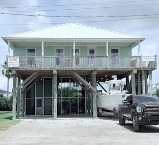 261 Admiral Craik Dr, Grand Isle, LA 70358