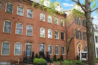 1816 Carpenter Rd, Alexandria, VA 22314