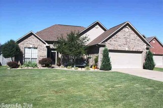 18 Westfield Cir, Little Rock, AR 72210