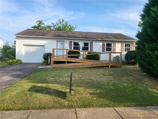 5013 Arony St, Newport News, VA 23605