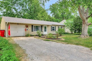 2706 Lawndale Dr, Champaign, IL 61821