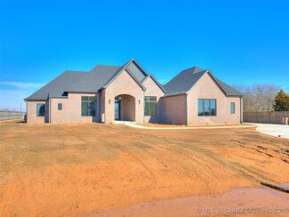 4813 E 179th Place S, Bixby, OK 74008