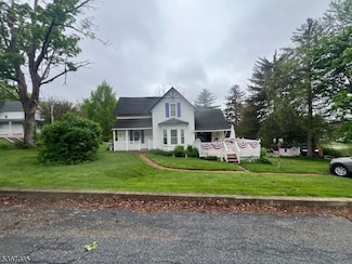 21 Edison Ave, Ogdensburg, NJ 07439