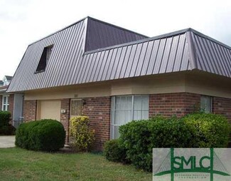 1110 W Victory Dr, Savannah, GA 31405