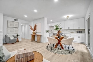 17562 Vandenberg Ln Unit 12, Tustin, CA 92780
