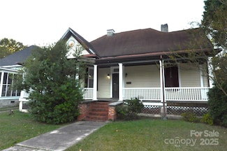 152 Saluda St, Chester, SC 29706