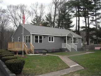 115 Uxbridge Rd, Mendon, MA 01756