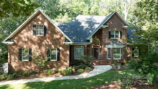1561 Cureton Ct, Rock Hill, SC 29732