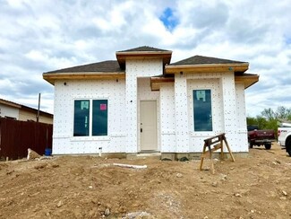 1639 Bilbao Dr, Laredo, TX 78046