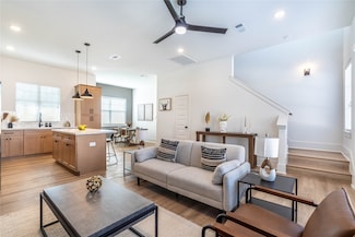 5710 Barbara Rose Ln, Houston, TX 77091