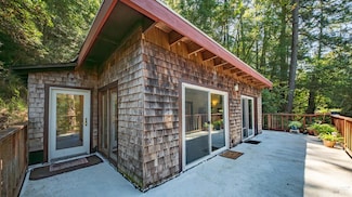 15 Mountain View Ave, Lagunitas-Forest Knolls, CA 94938