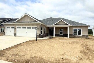 2257 Raccoon Run Blvd, Winona Lake, IN 46580