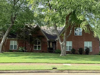 9140 Fox Ridge Rd, Germantown, TN 38139