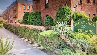 215-19 48th Ave Unit 2C, Bayside, NY 11364