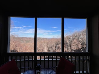 1102 Ski View Dr Unit 206 Dr, Gatlinburg, TN 37738