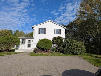 2A Hersey Ln, Stratham, NH 03885