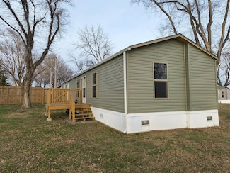 1214 Roseport Rd Unit 89, Wathena, KS 66090