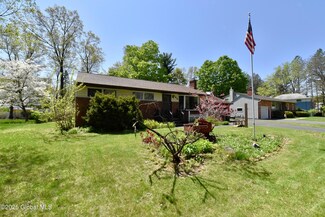 168 Birch Ln, Schenectady, NY 12302