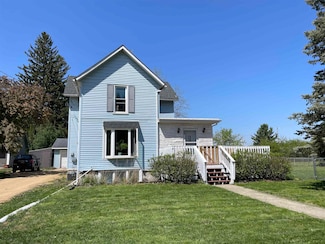 108 S Center St, Orfordville, WI 53576