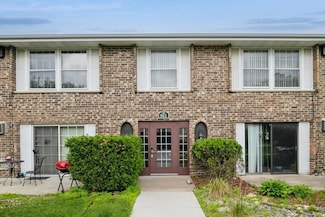 811 Smetana Rd Unit 8, Hopkins, MN 55343