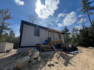 131 Wilfred Dr, Lebanon, ME 04027