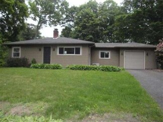 50 Walnut Rd, South Hamilton, MA 01982