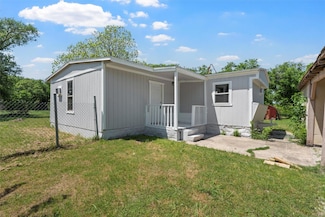 413 Forest Ave, Elm Mott, TX 76640