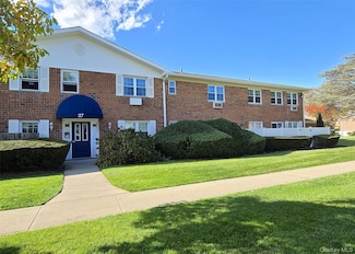 460 Old Town Rd Unit 27 P, Port Jefferson Station, NY 11776