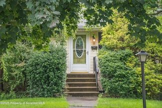 2714 Colliery Ave, Scranton, PA 18505