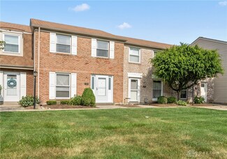 1396 Crown Point Ct, Beavercreek, OH 45434