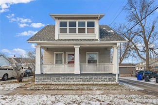 514 9th St NW, Cedar Rapids, IA 52405