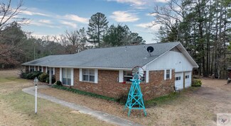 7885 Blackman Ferry Rd, Texarkana, AR 71854