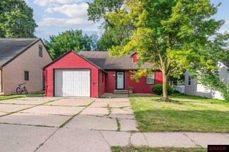 918 Budd St, Fairmont, MN 56031
