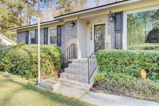 209 Pointer Dr, Summerville, SC 29485