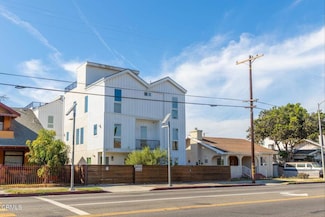 4177 1/2 Normandie Ave, Los Angeles, CA 90037