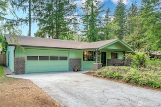 2049 Lakemoor Dr SW, Olympia, WA 98512