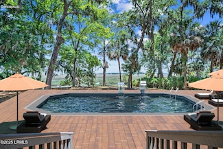 647 Island Cir E, Saint Helena Island, SC 29920