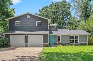 93 Old Depot Rd, Farmington, AR 72730