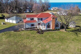 6623 Hummingbird Ln, Appleton, NY 14008