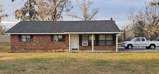 408 Bayou Gardens Dr, Houma, LA 70364