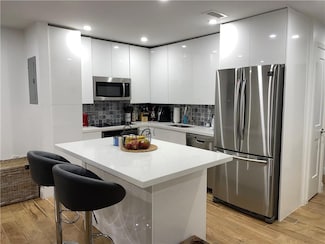 6389 Bay Club Dr Unit 2, Fort Lauderdale, FL 33308