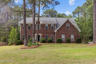 145 Kingswood Cir, Pinehurst, NC 28374