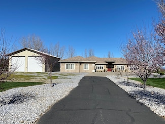 4755 Kimberly Farms Dr, Anderson, CA 96007
