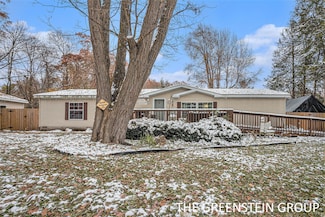 1585 Richards Dr, Allegan, MI 49010